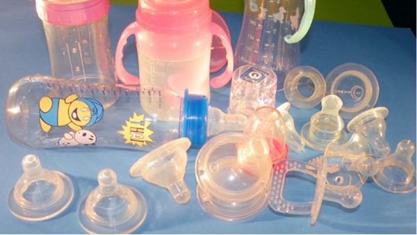 天气干燥，如何保持液态硅胶制品不变色呢？